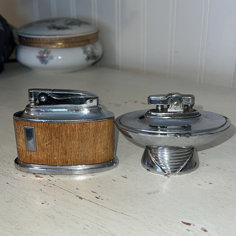 2 Vintage Ronson lighters tempo & senator 1950’s